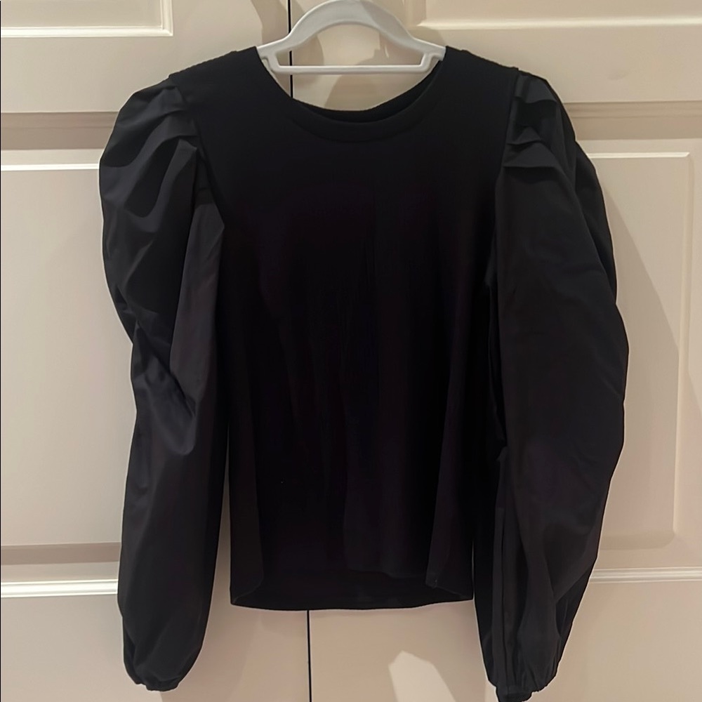 Lea & Viola Black Puff Sleeve Blouse